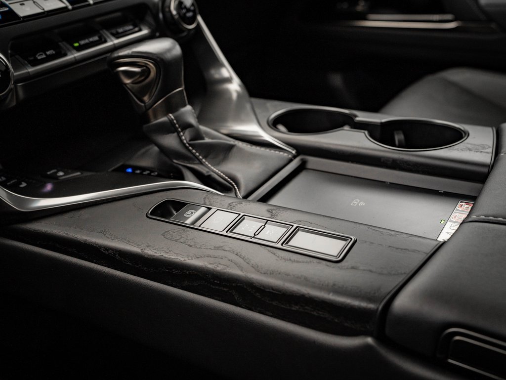 Used 2024 Lexus LX 600 4WD w/ Interior Upgrade Package image 39