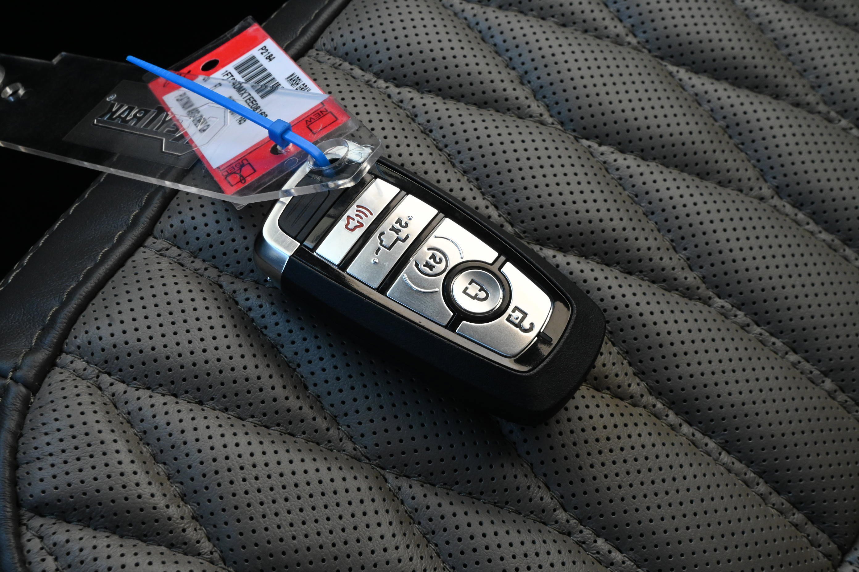 Used 2026 Ford F450 Platinum w/ Platinum Plus Package image 39