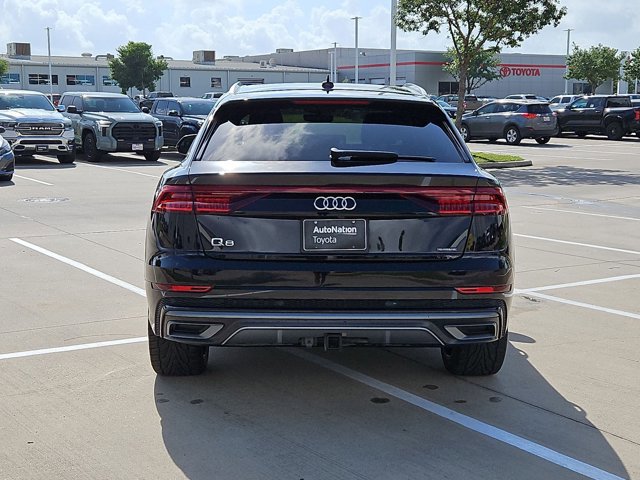 Used 2020 Audi Q8 Prestige w/ Prestige Package image 6