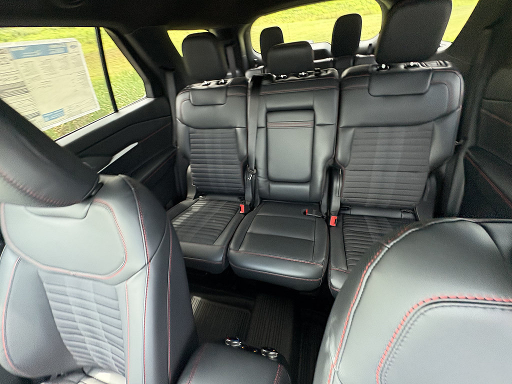 New 2026 Ford Explorer ST-Line w/ ST-Line Street Pack AWD/4WD image 35