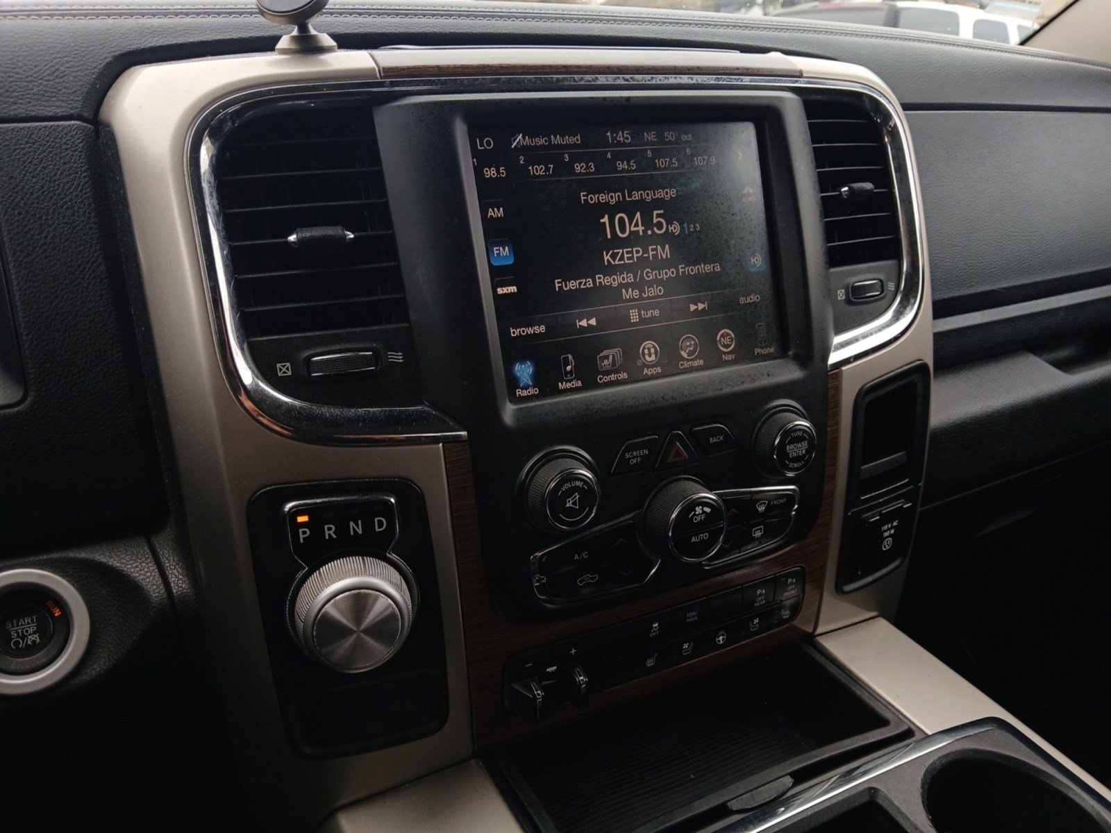 Used 2014 RAM 1500 Laramie w/ Convenience Group image 21