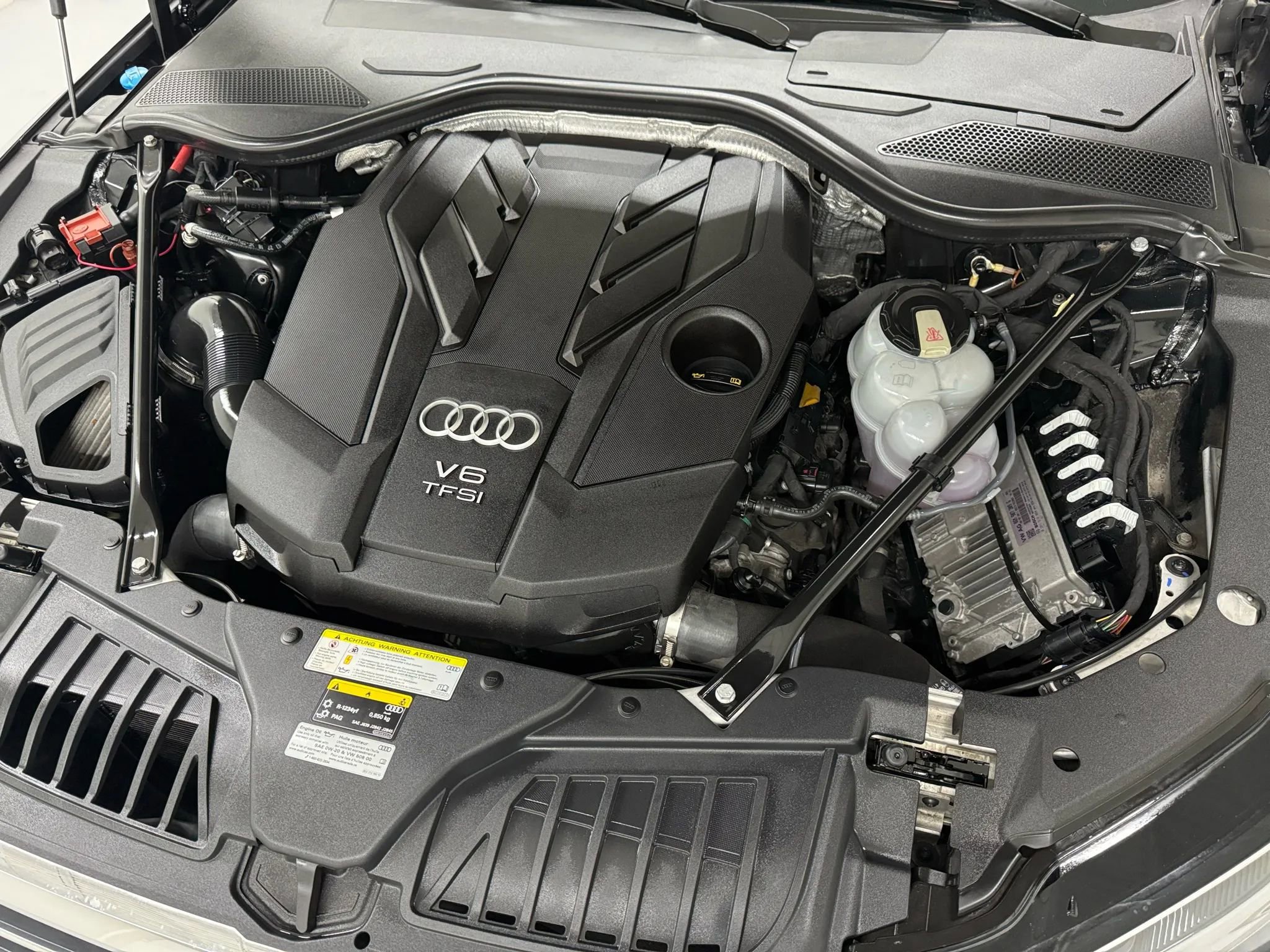 Used 2019 Audi A8 L 3.0T w/ Executive Package image 48