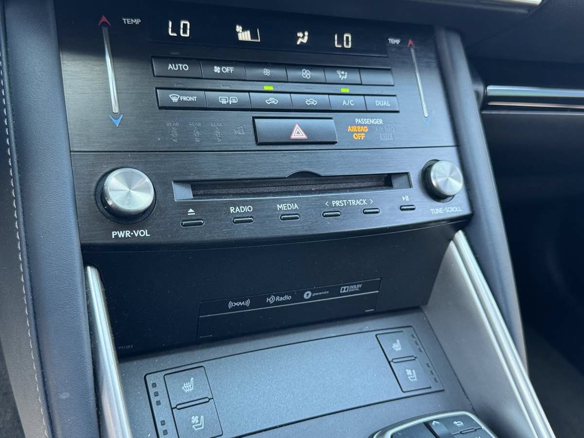 Used 2017 Lexus IS 200t w/ Navigation System Package RWD image 31