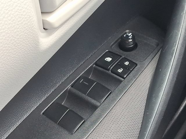 Used 2025 Toyota Corolla LE FWD image 21