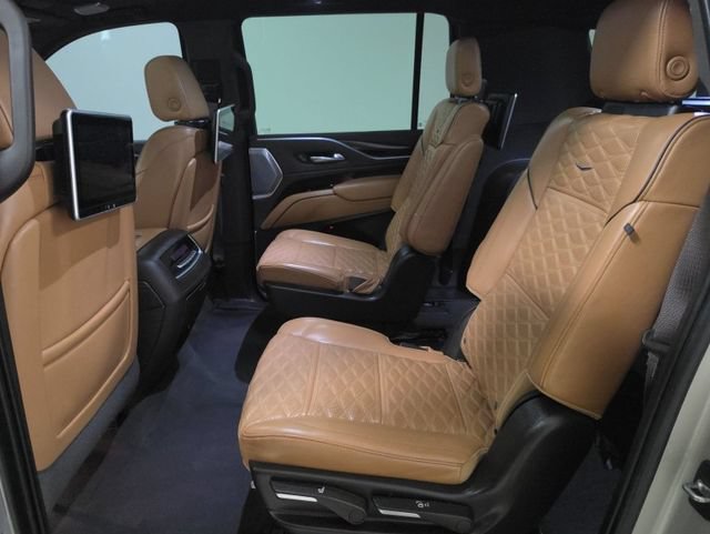 Used 2022 Cadillac Escalade ESV Sport w/ Touring Package AWD/4WD image 7