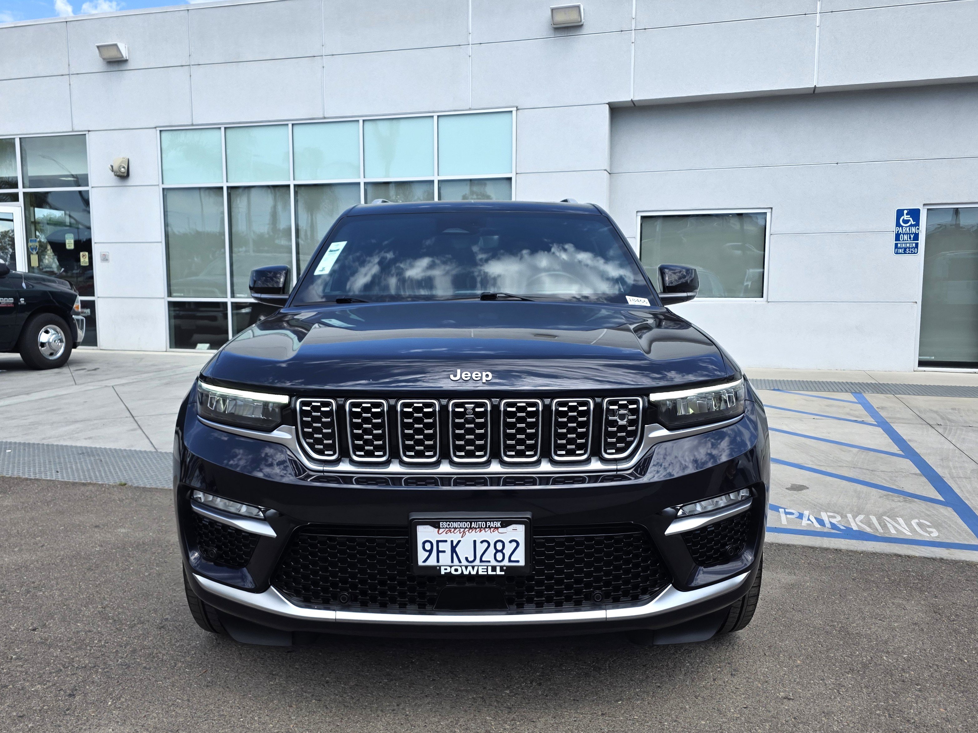 Certified 2022 Jeep Grand Cherokee Summit AWD/4WD image 7