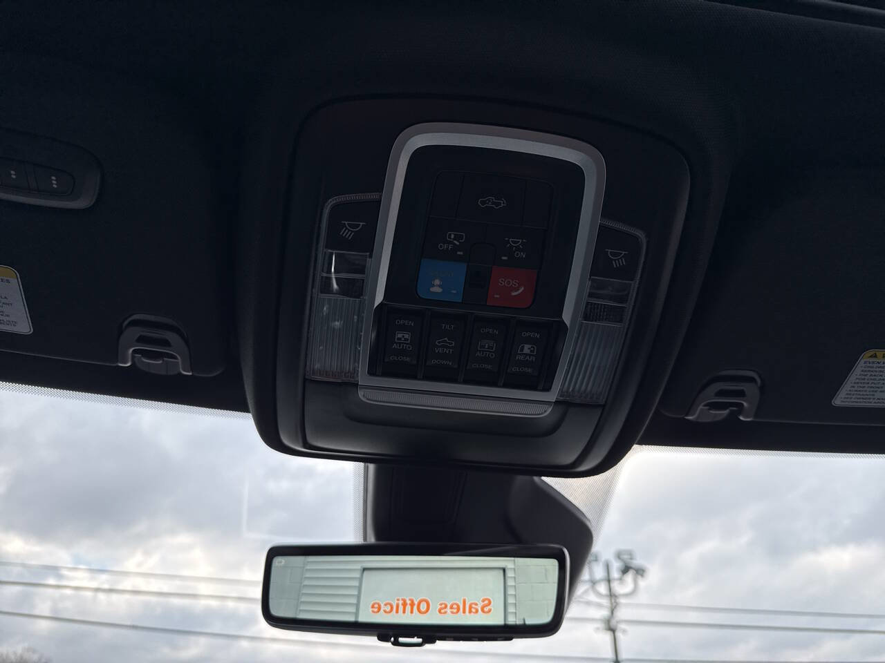 Used 2026 RAM 1500 Laramie w/ Night Edition image 41