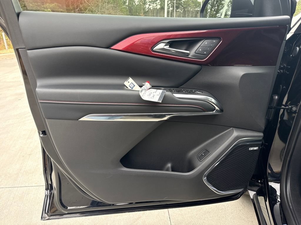 Used 2026 Chevrolet Traverse RS image 14