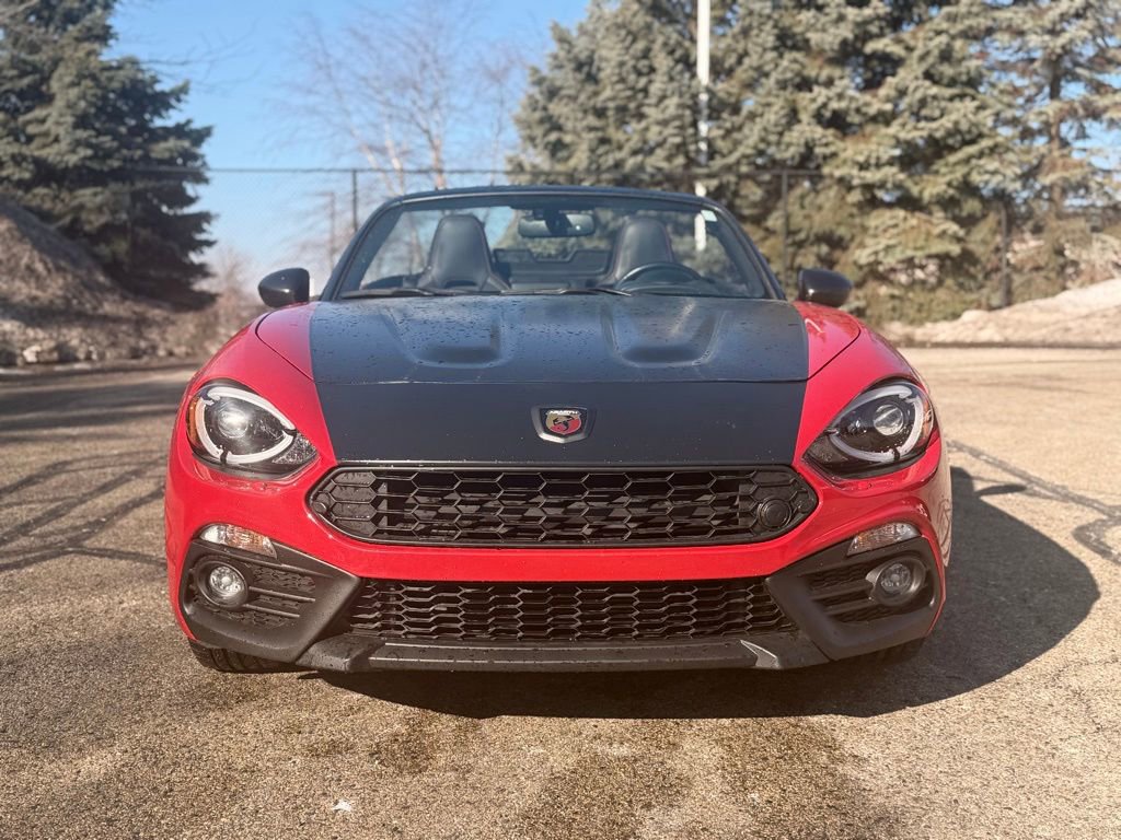 Used 2018 FIAT 124 Spider Abarth w/ Convenience Group image 2