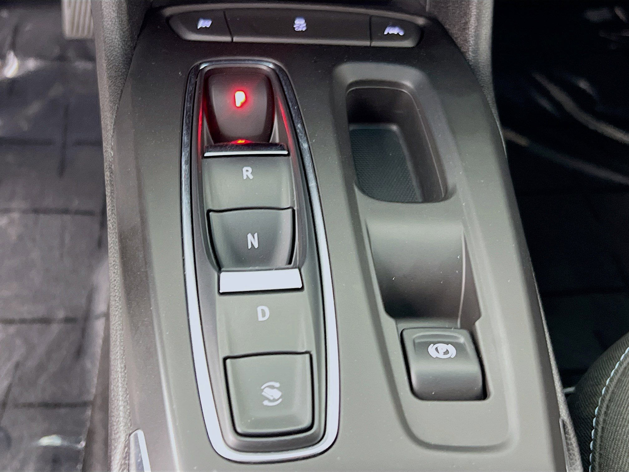 Used 2022 Chevrolet Bolt LT FWD image 17