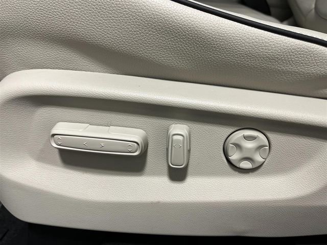 New 2026 Honda Odyssey Touring image 13