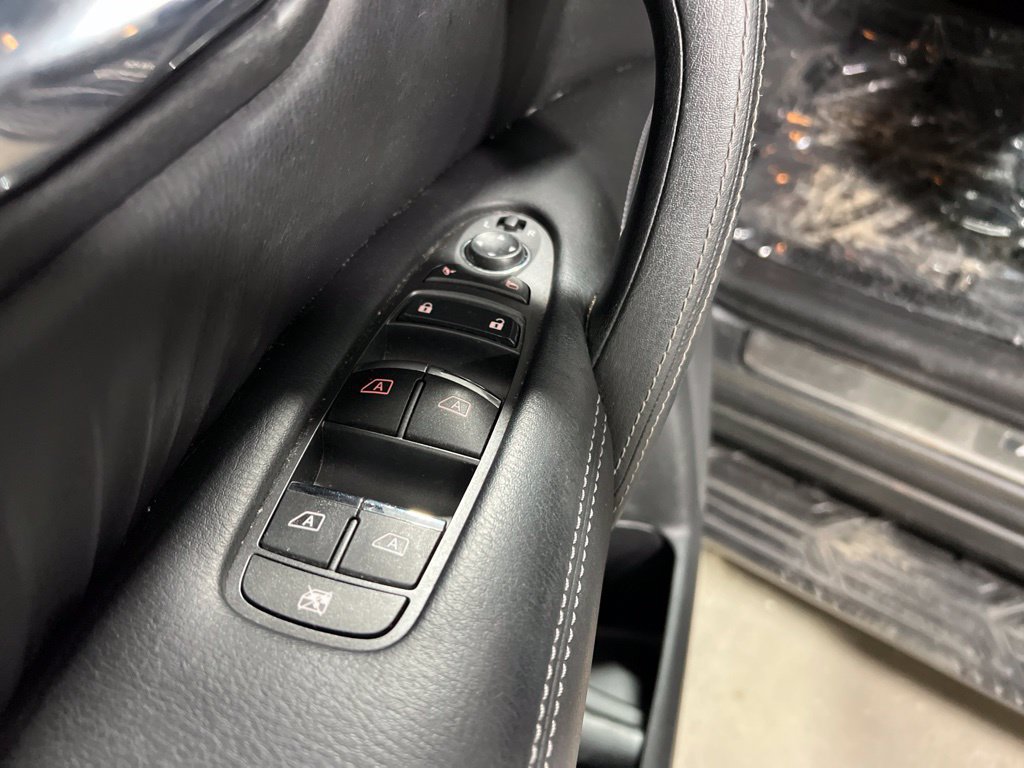 Used 2019 Nissan Armada Platinum w/ Captain's Chairs Package RWD image 25