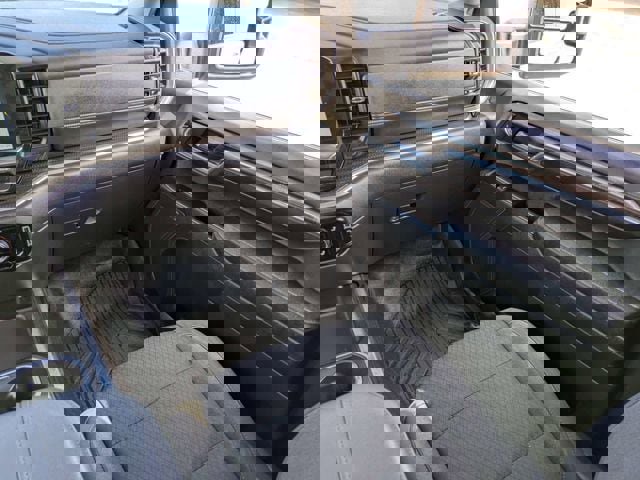 Used 2024 Chevrolet Silverado 2500 LT w/ Convenience Package image 17