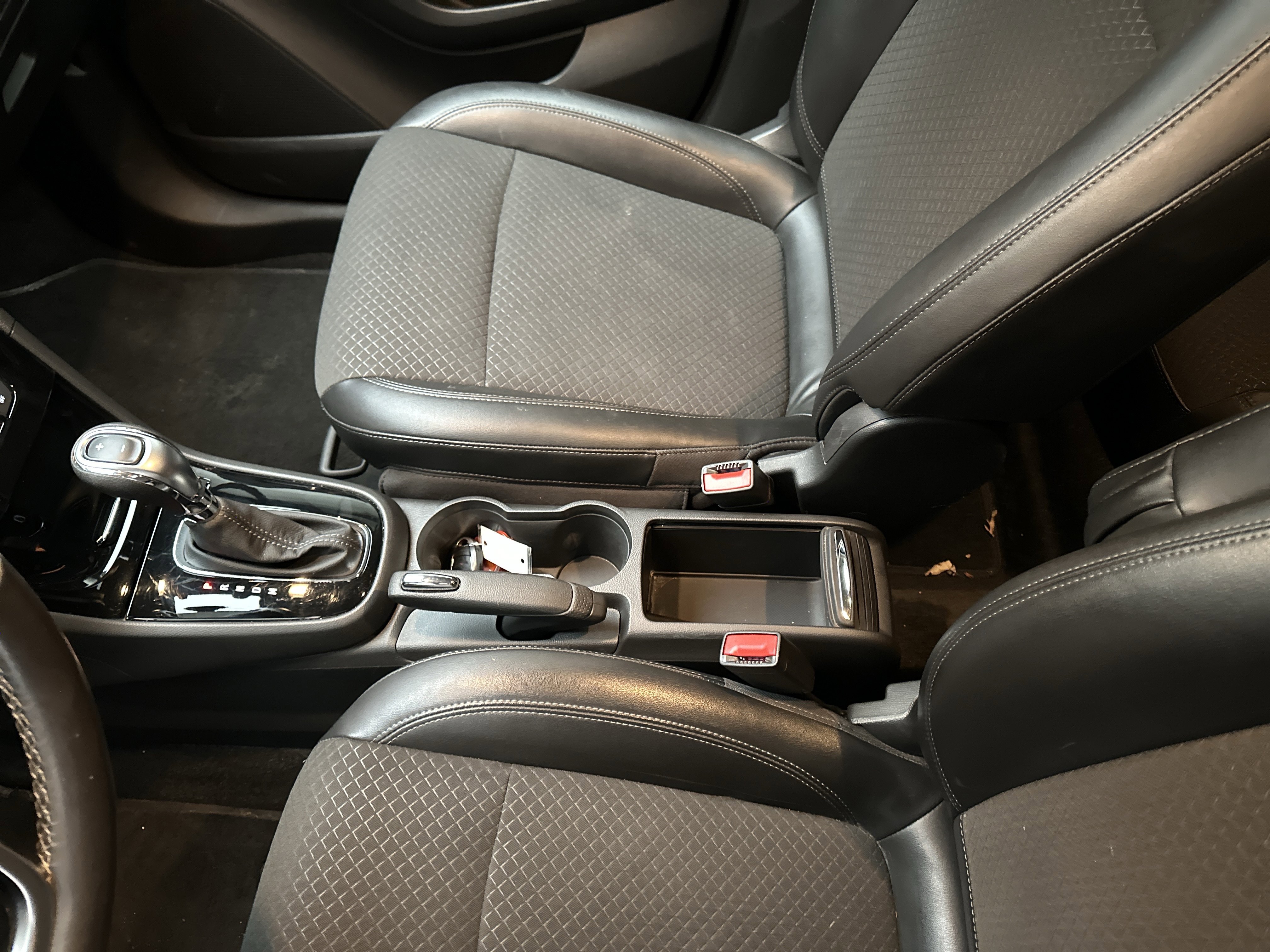 Used 2020 Buick Encore Preferred image 37
