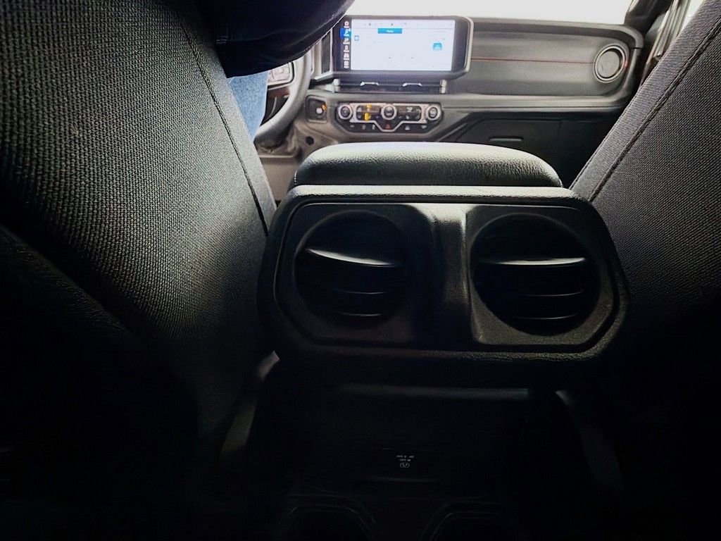 Used 2024 Jeep Wrangler Rubicon w/ Capability Package image 36