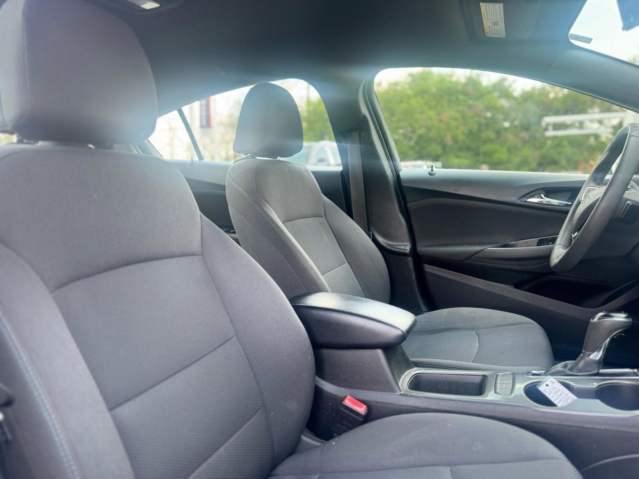 Used 2019 Chevrolet Cruze LT w/ Convenience Package image 42