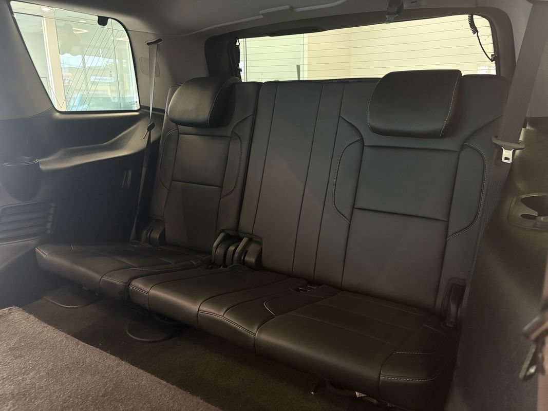 Used 2018 Chevrolet Tahoe LT w/ LT Signature Package AWD/4WD image 26