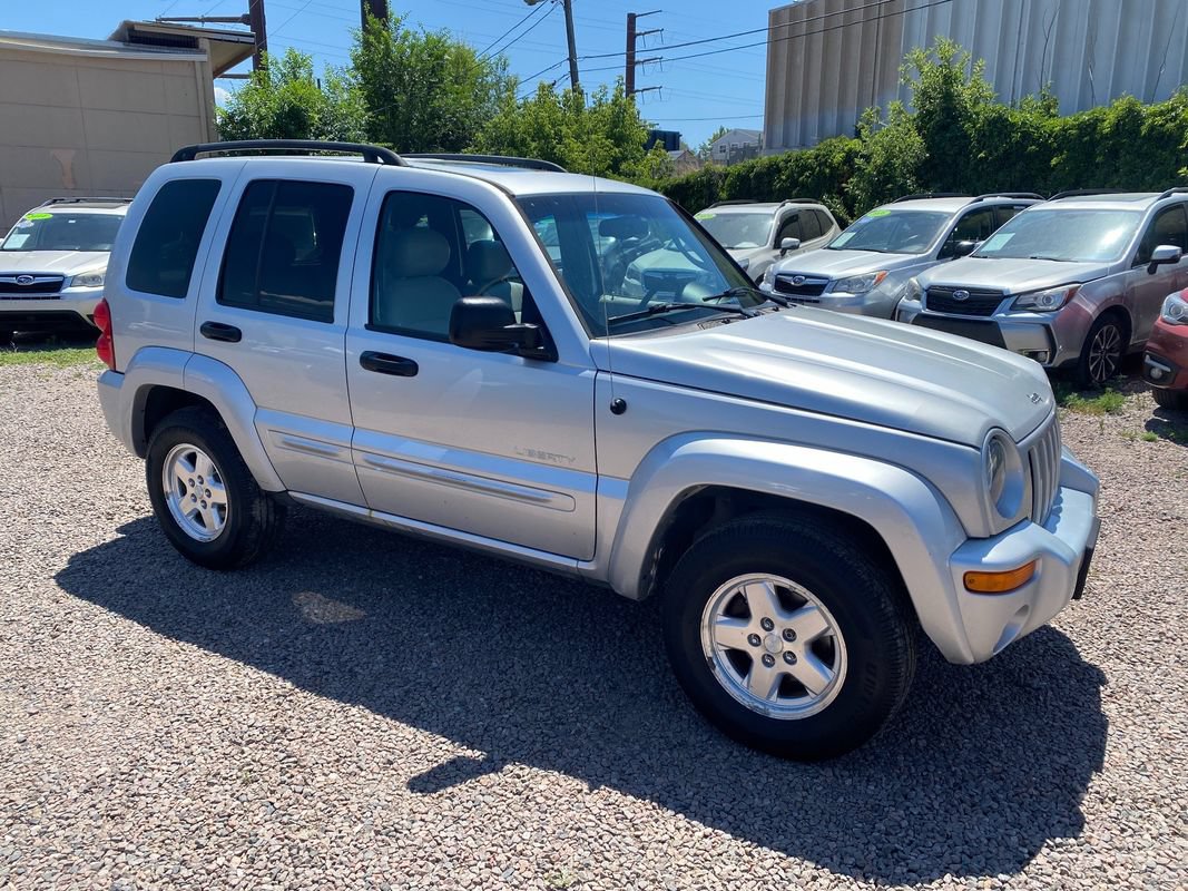 Used 2004 Jeep Liberty Limited w/ Trailer Tow Group AWD/4WD image 7