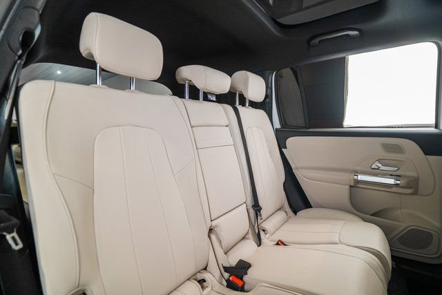New 2026 Mercedes-Benz GLB 250 4MATIC image 33