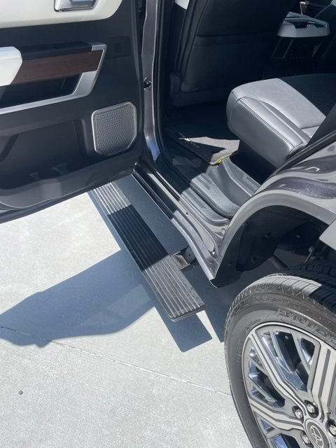 Used 2024 Toyota Sequoia Capstone AWD/4WD image 10