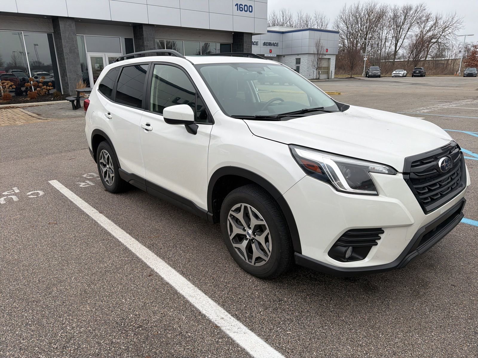 Used 2023 Subaru Forester Premium image 9
