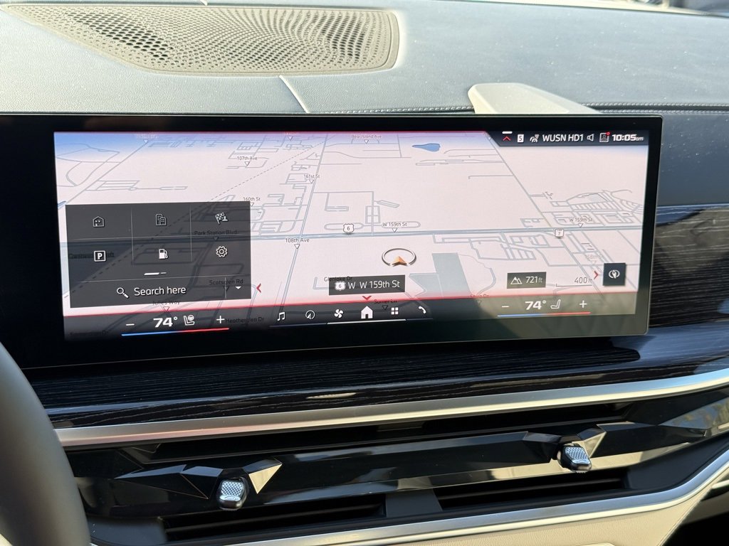 New 2026 BMW X7 M60i w/ Climate Comfort Package image 11