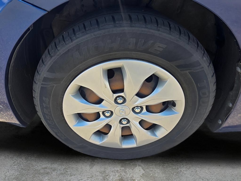 Used 2017 Hyundai Accent SE FWD image 29