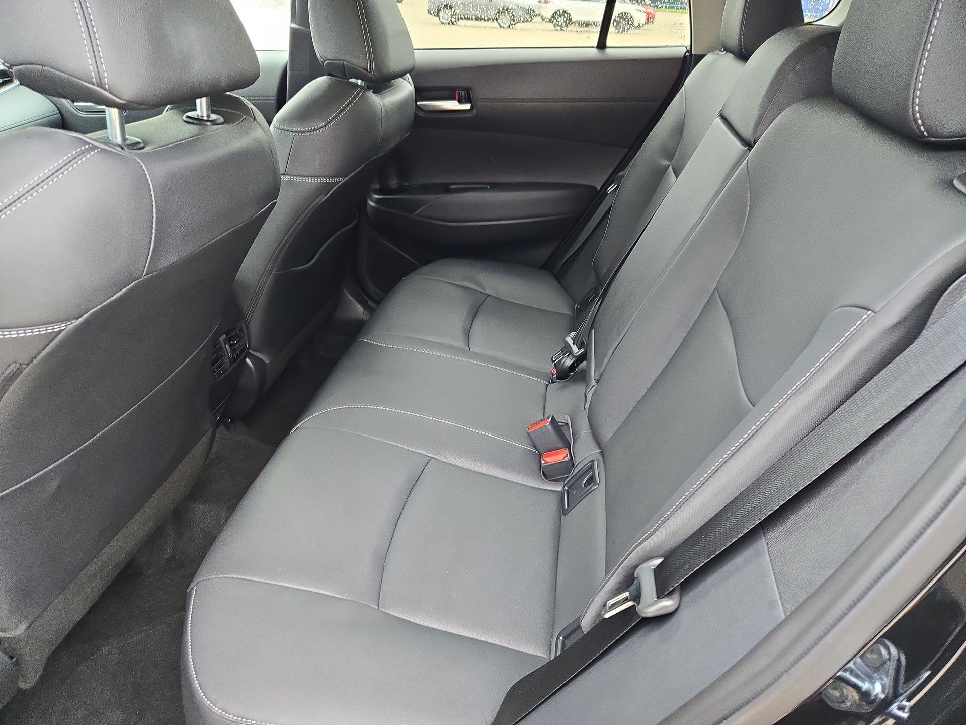 Used 2026 Toyota Corolla Cross XLE FWD image 27