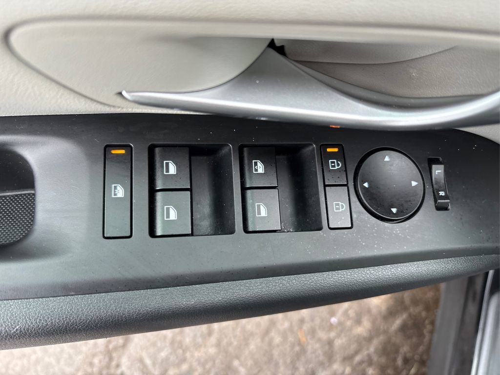 Certified 2025 Hyundai Tucson SE image 33