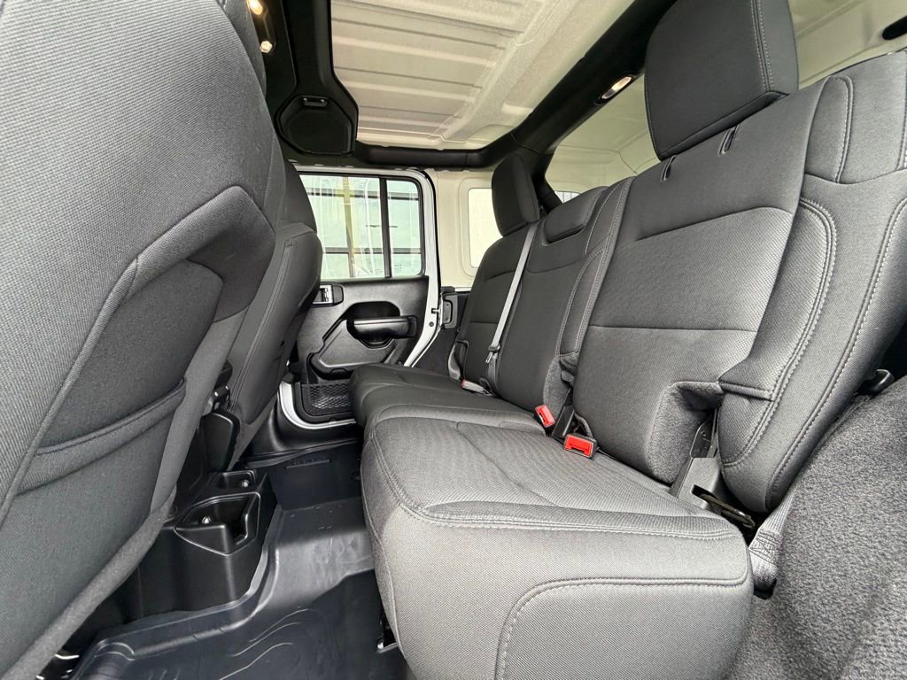 Used 2021 Jeep Wrangler Unlimited Sport AWD/4WD image 22