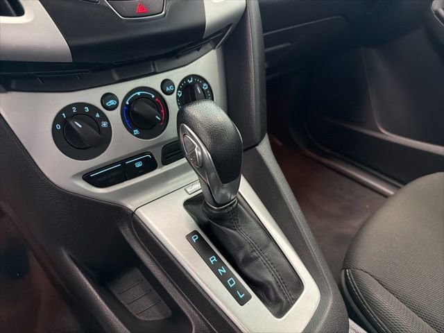 Used 2014 Ford Focus SE FWD image 21