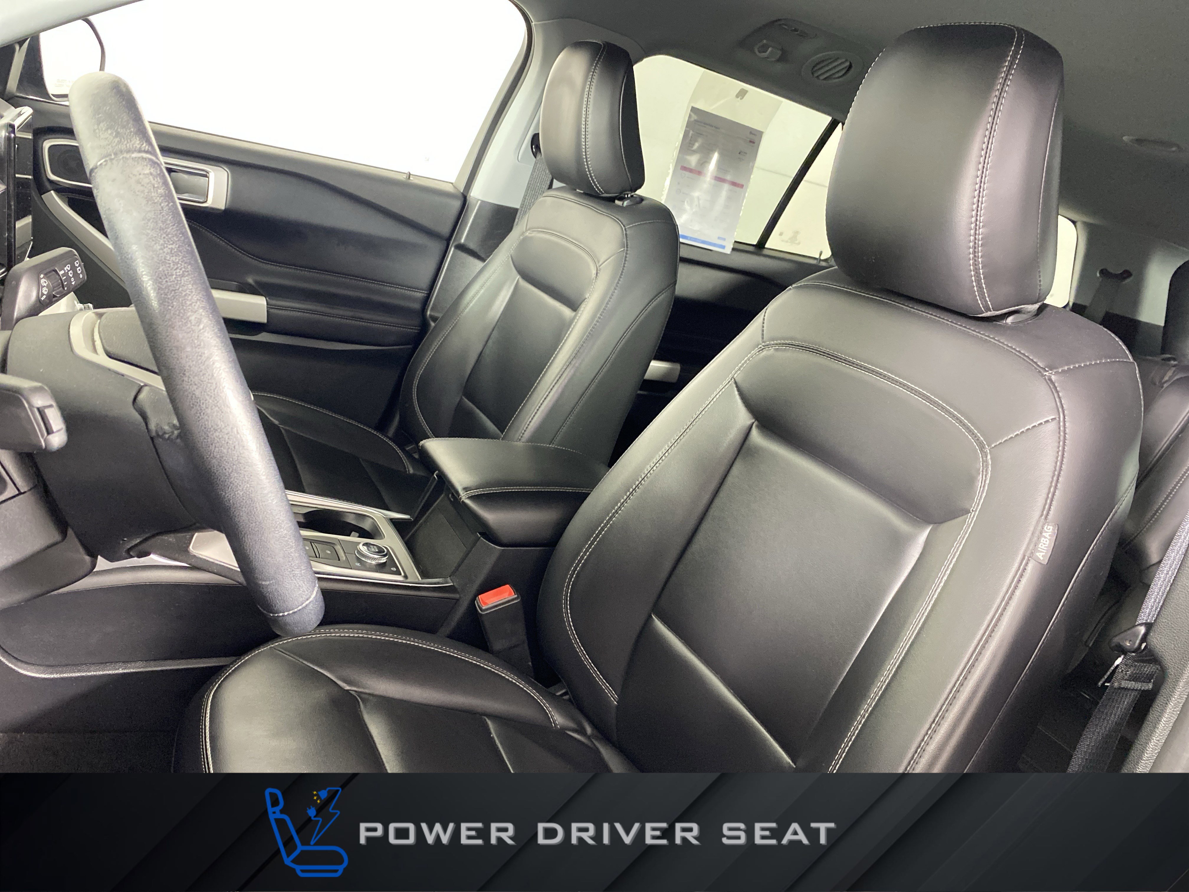 Used 2021 Ford Explorer XLT w/ Equipment Group 202A image 17