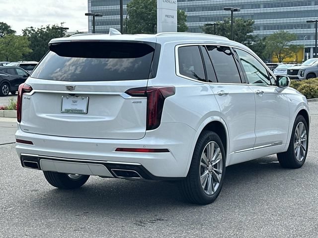 Used 2023 Cadillac XT6 Premium Luxury AWD/4WD image 4