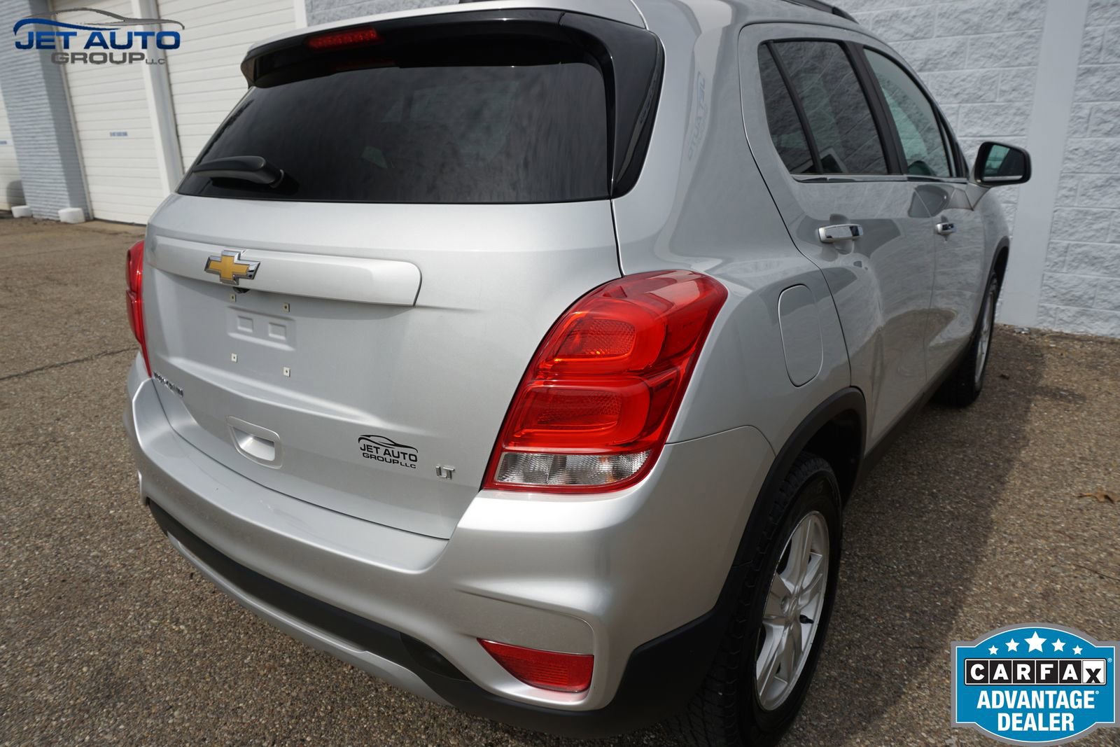 Used 2020 Chevrolet Trax LT w/ LT Convenience Package image 11