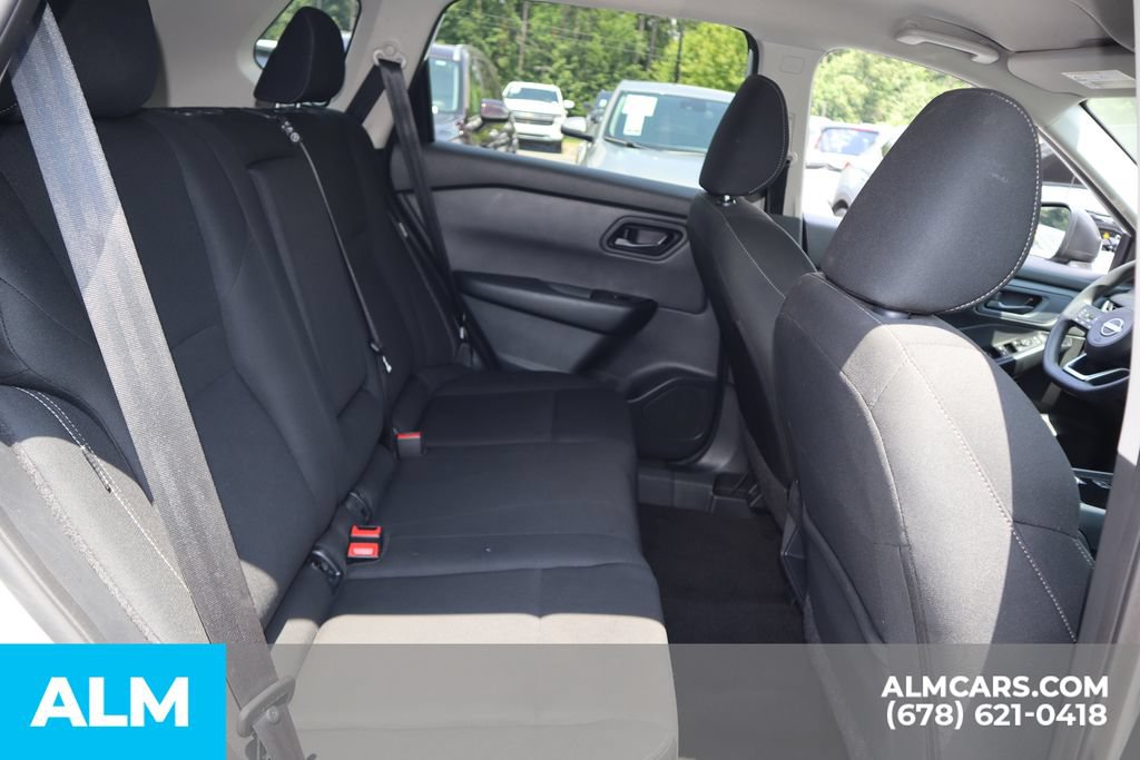 Used 2024 Nissan Rogue S FWD image 21