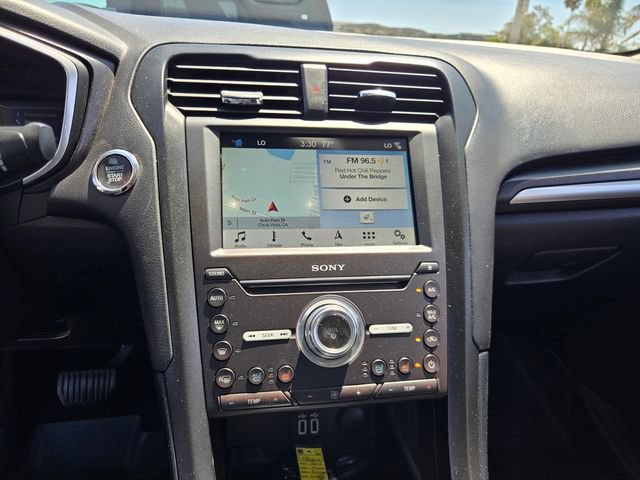 Used 2019 Ford Fusion Energi Titanium FWD image 18