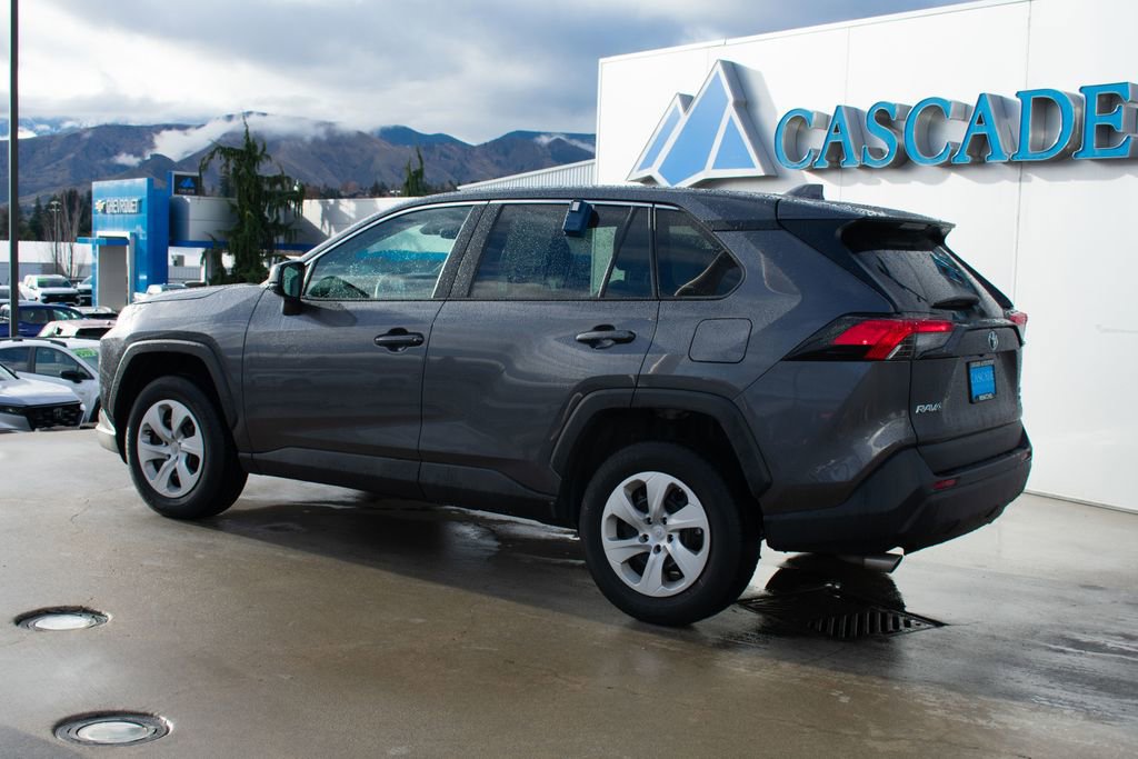 Used 2024 Toyota RAV4 LE image 6