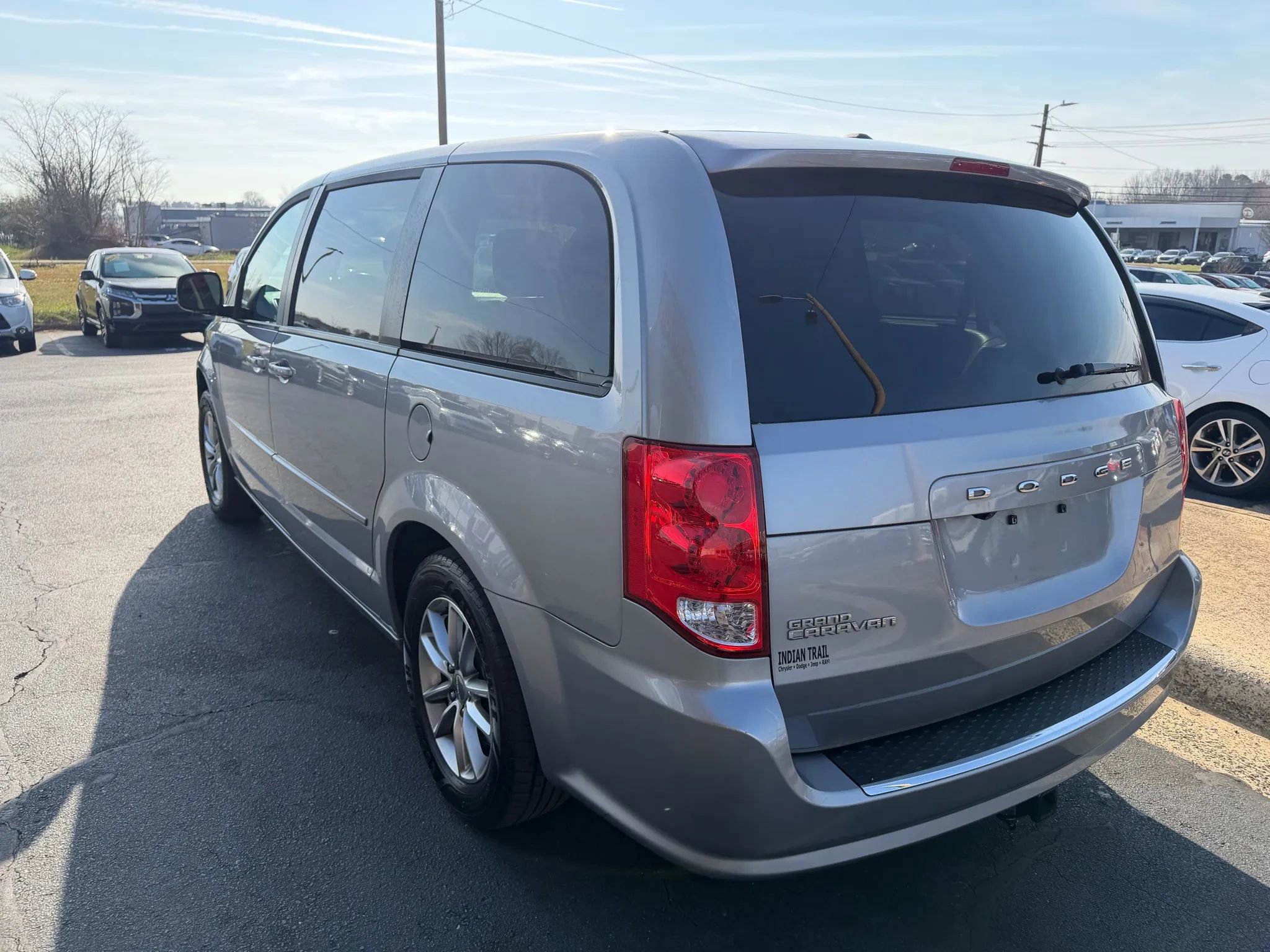 Used 2016 Dodge Grand Caravan SE image 5