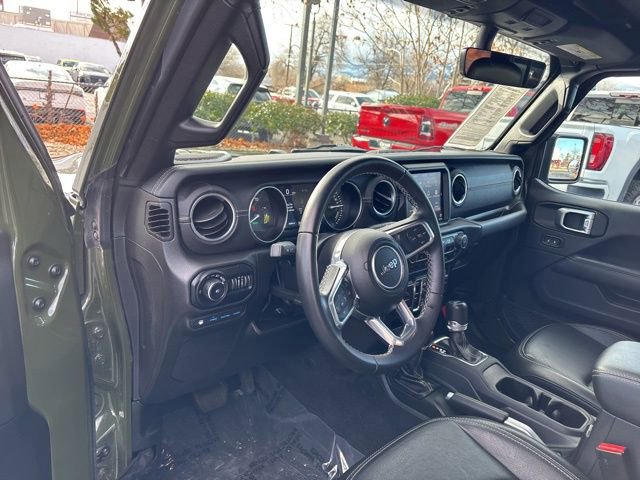 Used 2022 Jeep Wrangler Unlimited Sahara image 12