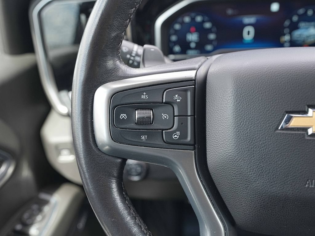 Used 2022 Chevrolet Silverado 1500 LTZ AWD/4WD image 35
