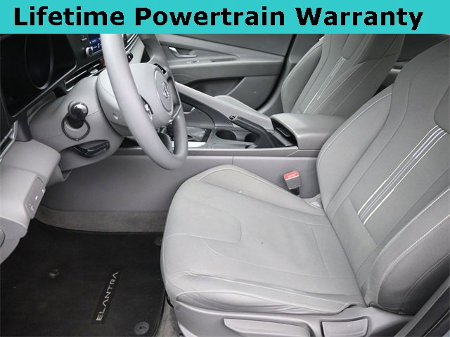 Used 2022 Hyundai Elantra SEL image 19