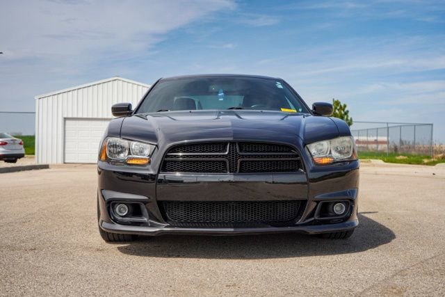 Used 2012 Dodge Charger SRT8 Super Bee w/ Driver Convenience Group II RWD image 2