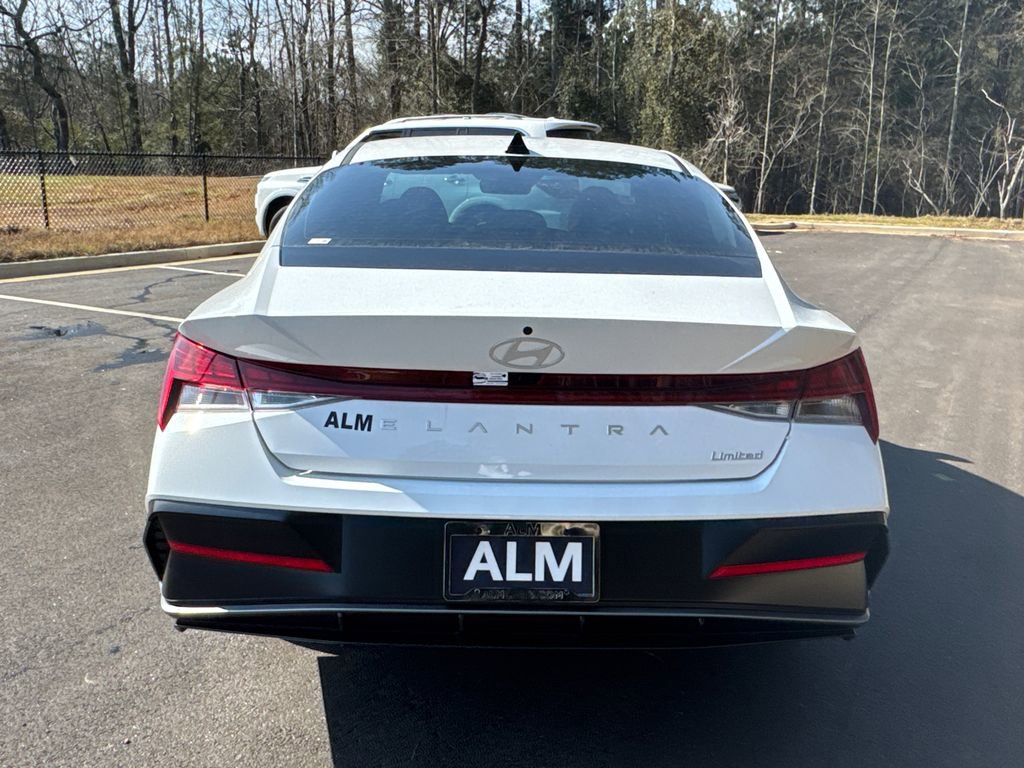 New 2026 Hyundai Elantra Limited image 4