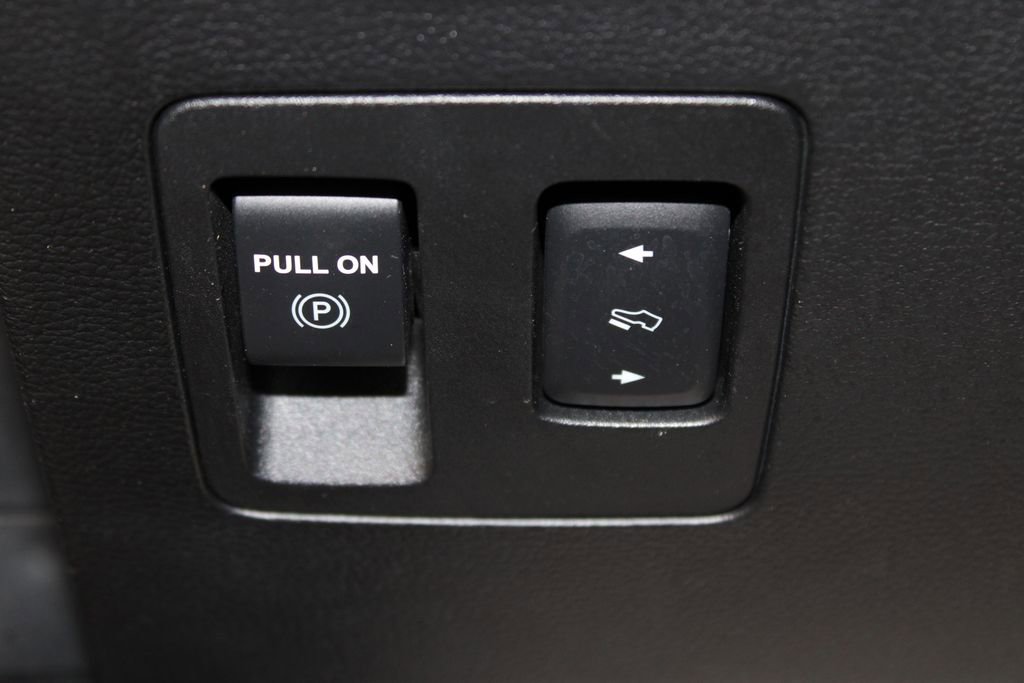 Certified 2021 Ford Expedition Limited RWD image 40