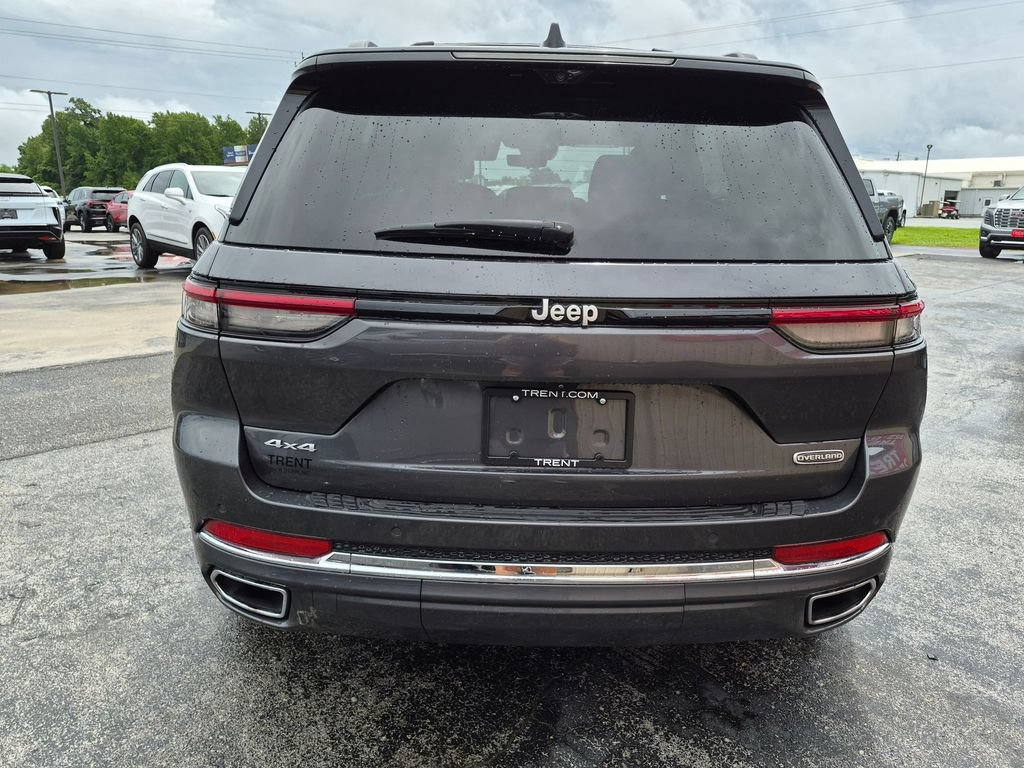 Used 2024 Jeep Grand Cherokee Overland w/ Luxury Tech Group IV AWD/4WD image 3
