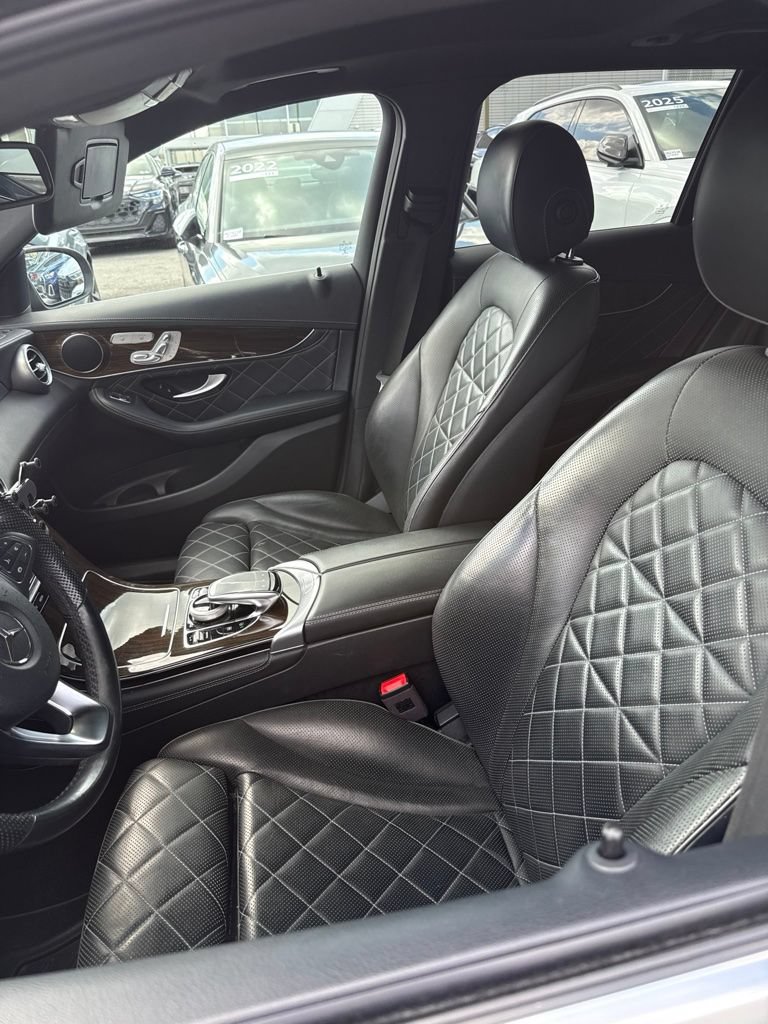 Used 2019 Mercedes-Benz GLC 300 4MATIC image 8
