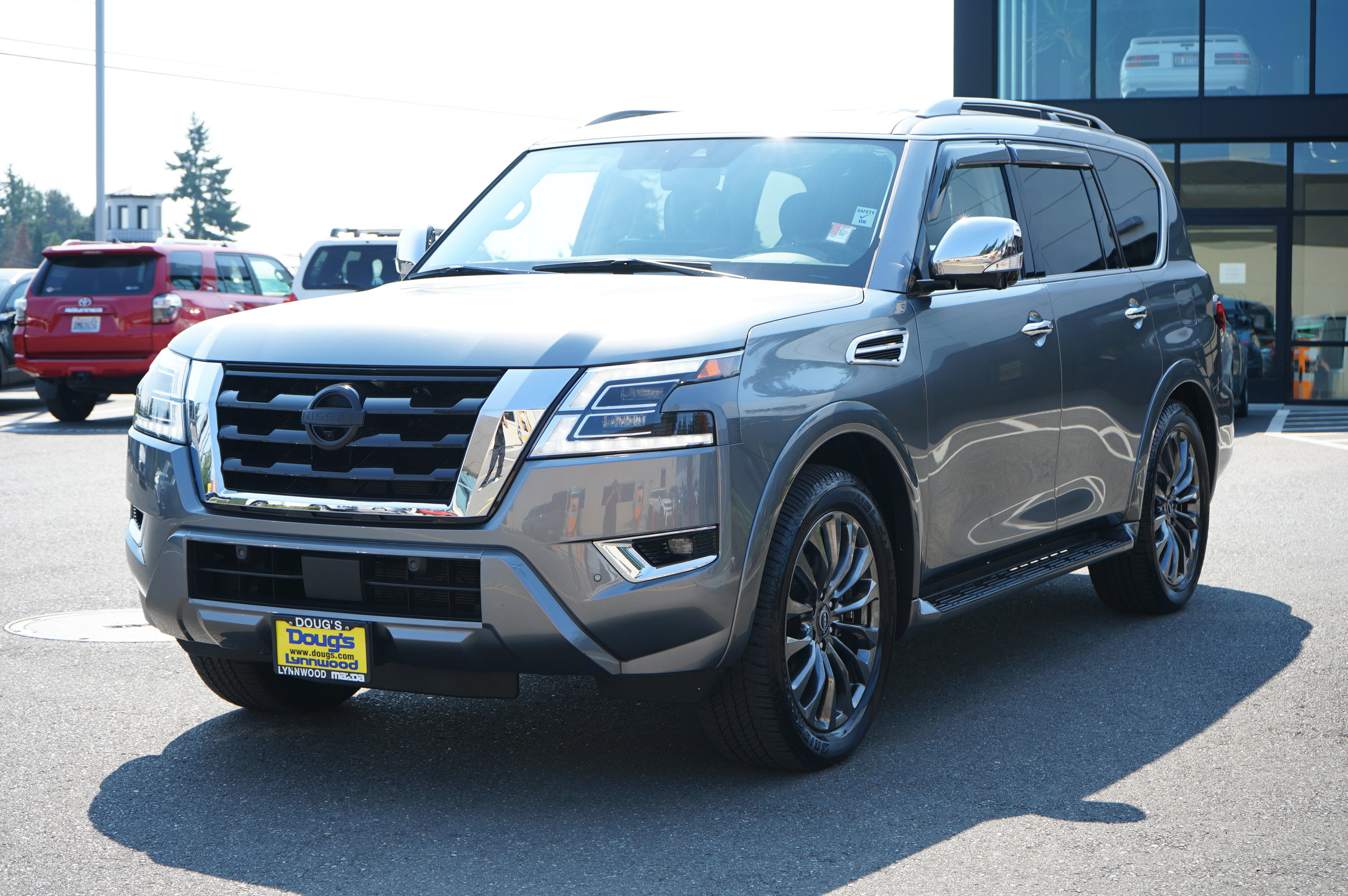Used 2024 Nissan Armada Platinum w/ Captain's Chairs Package image 7