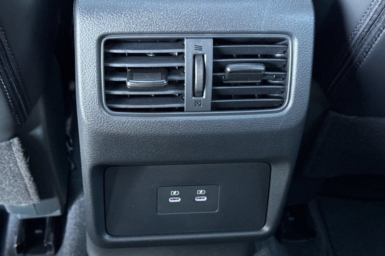 New 2026 Nissan Rogue Dark Armor AWD/4WD image 15