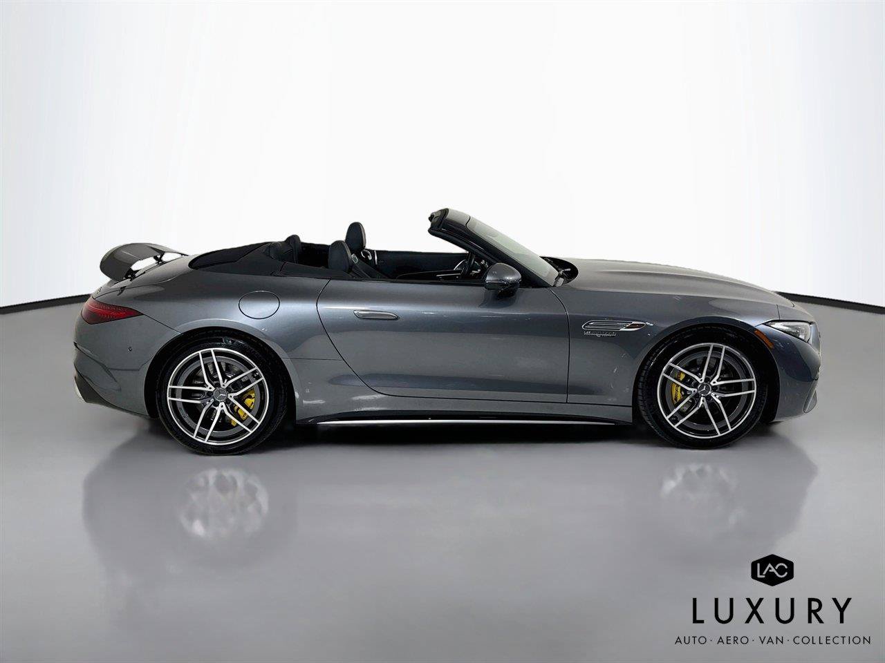 Used 2025 Mercedes-Benz SL 63 AMG 4MATIC image 5