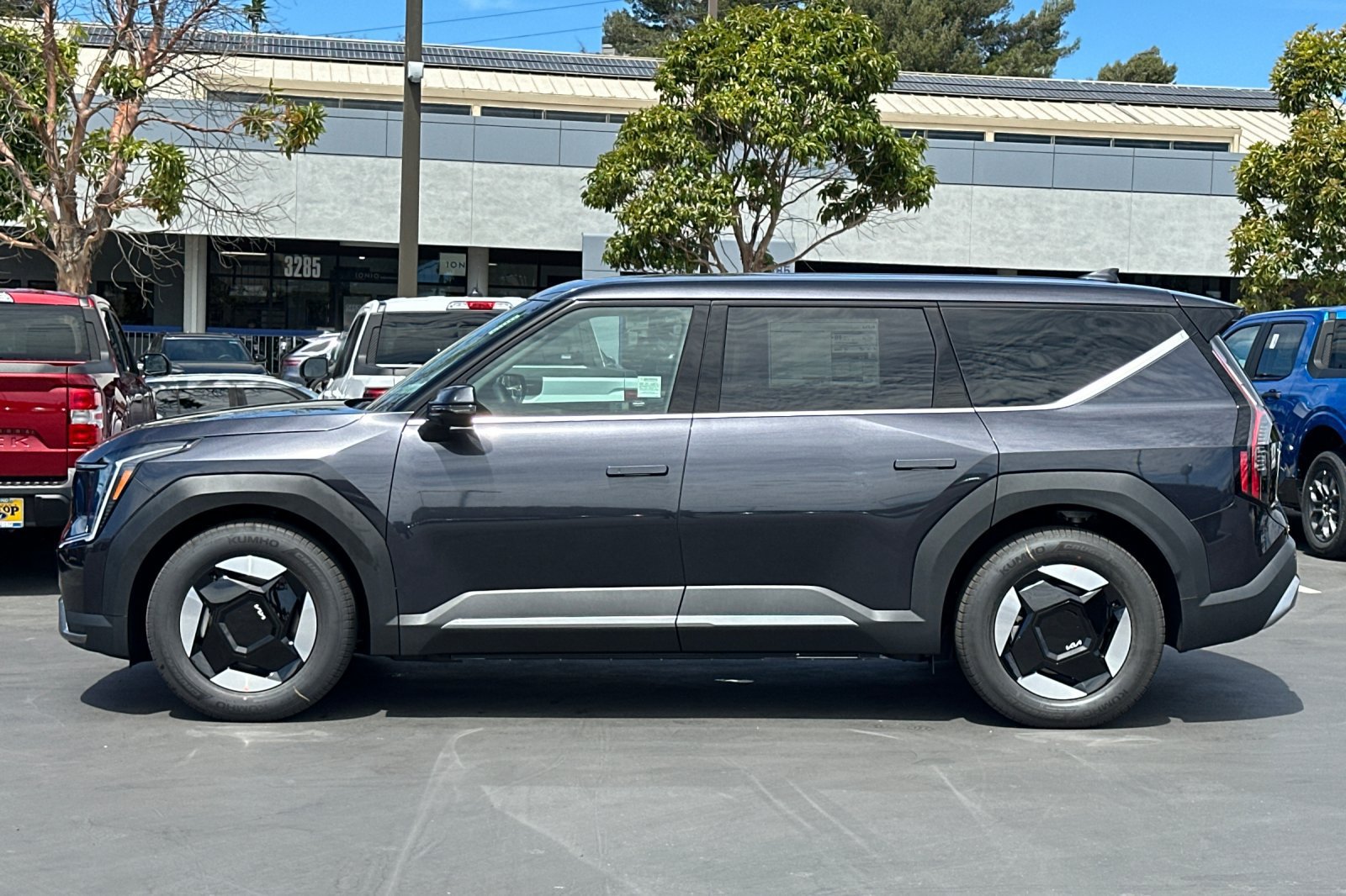 New 2026 Kia EV9 Light RWD image 7